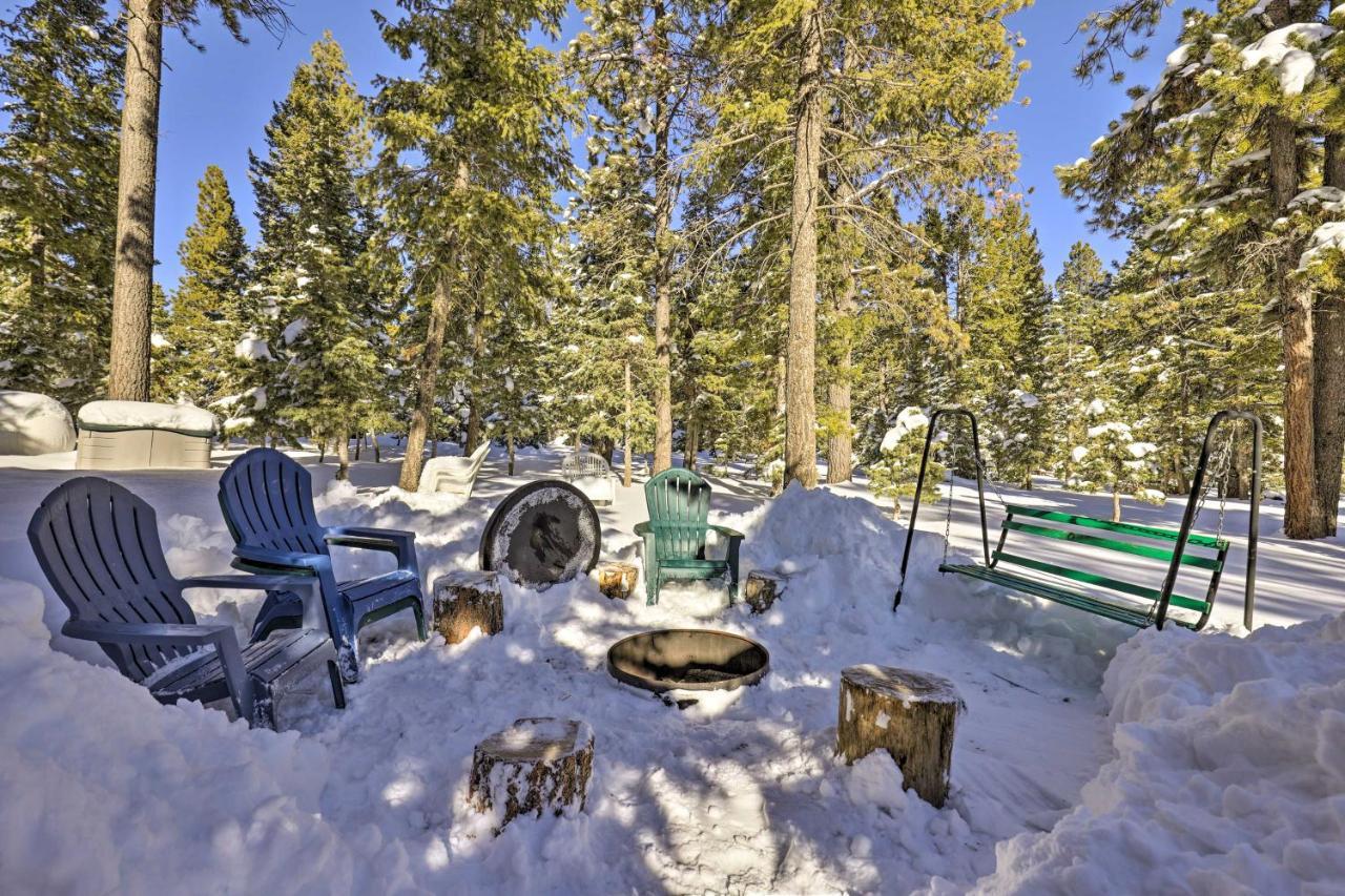 Rustic Duck Creek Village Cabin With Fire Pit! Екстер'єр фото